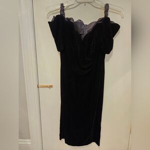 Vintage USA Night Way Size 5/6 Mini Velvet Dress With Sweetheart Scallop Neck